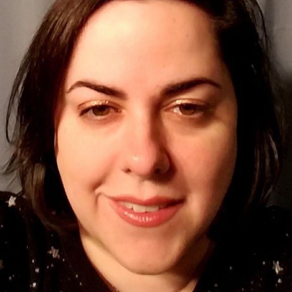 Meet your Posher, Michele - Picture 1 of 1